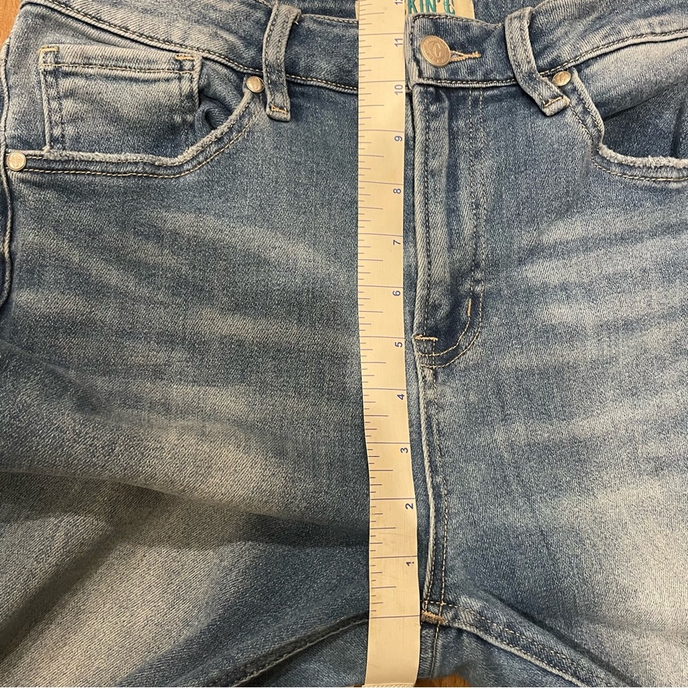 Cavender’s Rockin C Medium Wash Flare Jeans - Picture 5 of 9
